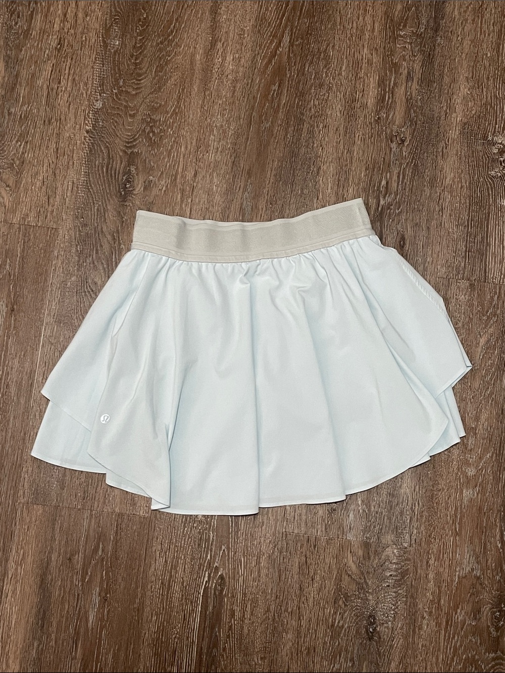 NWT/NWOT Lululemon Matching Powder Blue Tennis Set. Size 6 - Picture 5 of 10